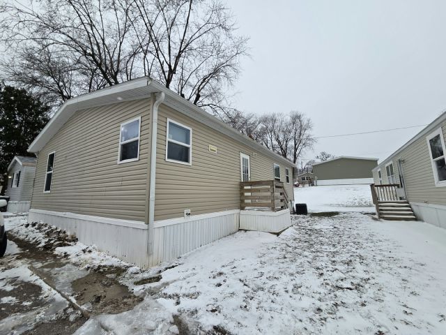 Photo - 333 Oriole Ln