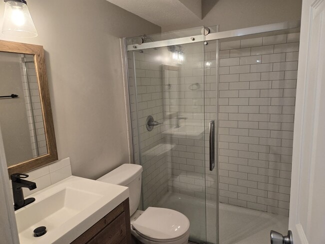 Photo - 505 Eldridge St