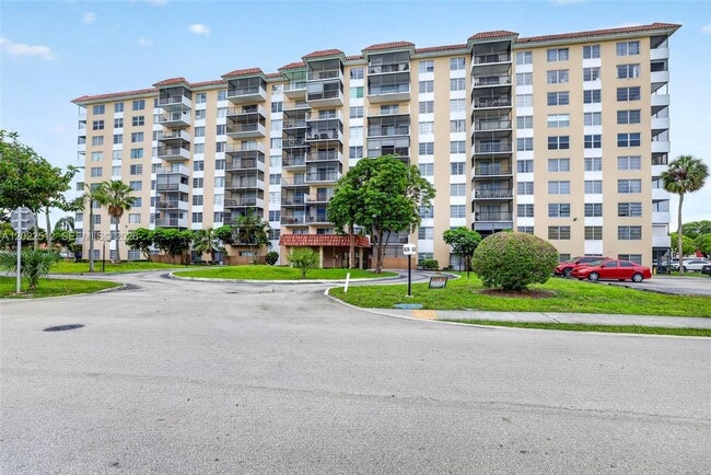 Photo - 4174 Inverrary Dr Unit 706