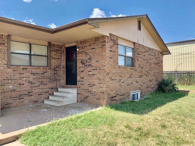 Photo - Spacious 3 Bedroom