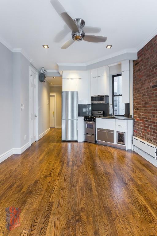 Photo - 248 Mott St Apartment Unit 19
