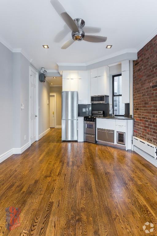Building Photo - 248 Mott St Rental