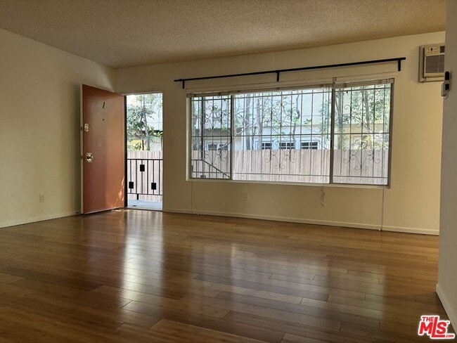 Photo - 1807 Taft Ave Apartment Unit 1