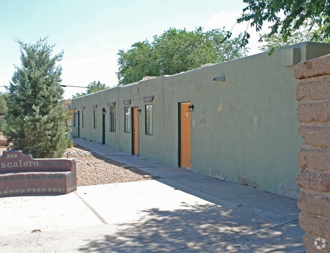 Photo - 208 Mescalero Rd NW