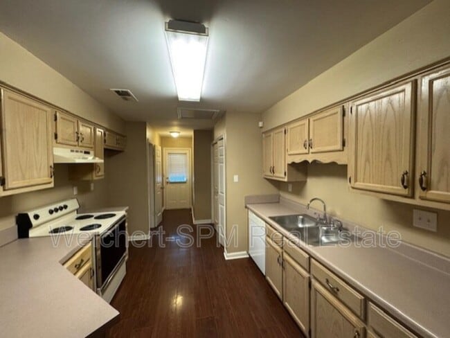 Photo - 6607 Sungate Dr S