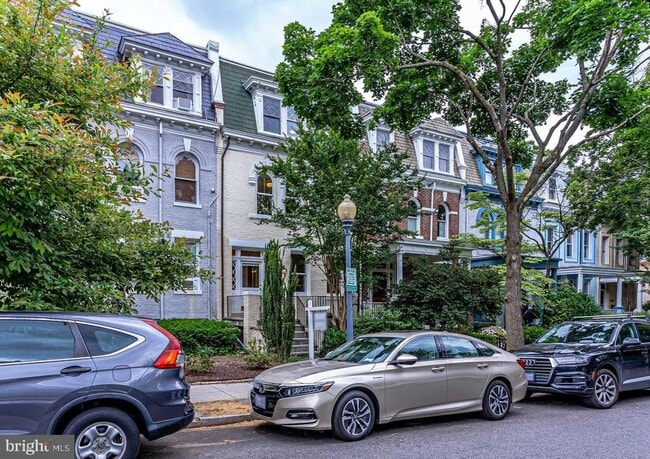 Building Photo - 2821 27th St NW Rental
