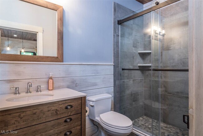 Photo - 6287 Riverview Rd