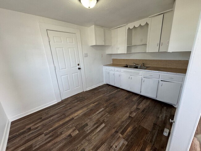 2918 Duke St Unidad A