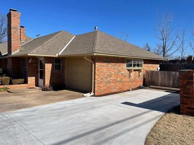 Photo - Cozy 2 bed 2 bath in the Heart of OKC!