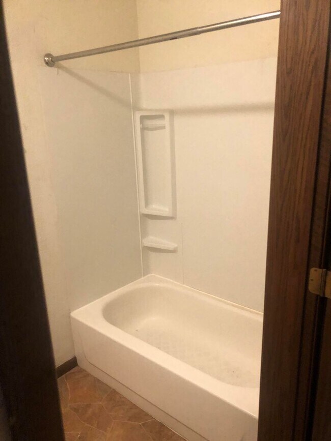 Photo - Large 4 Bedroom 2 bath