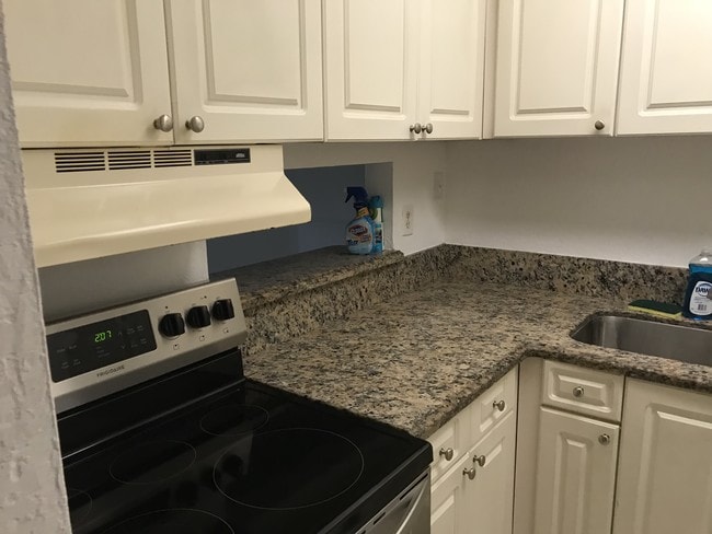 Photo - 9445 SW 76th St Unit # U1