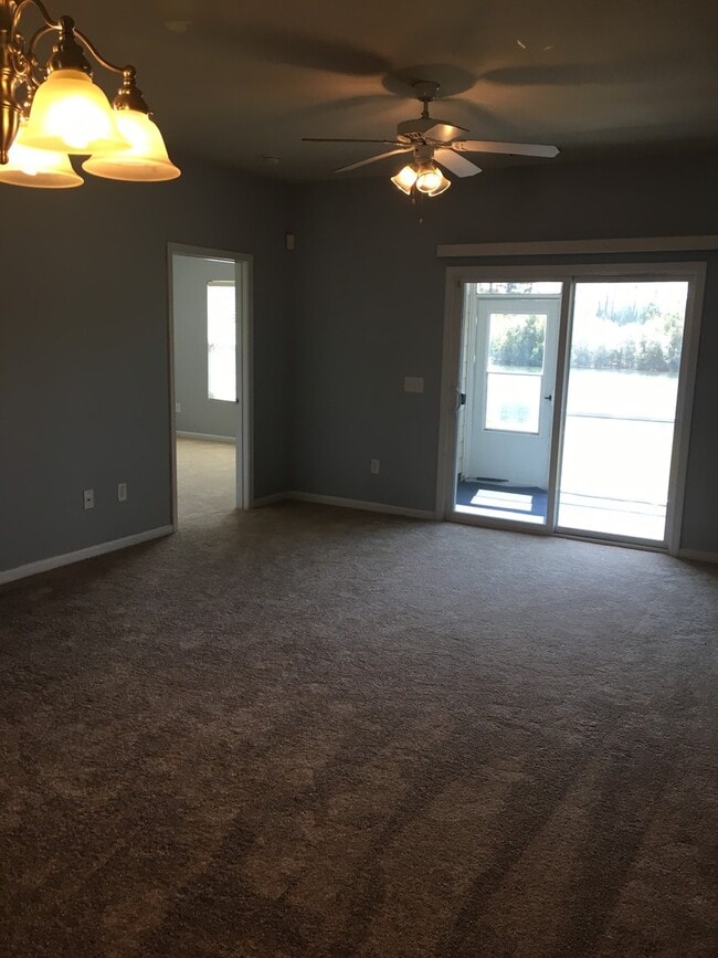 Photo - 2 BEDROOM 2 BATH UNIT ON BOTTOM FLOOR Unit 38D