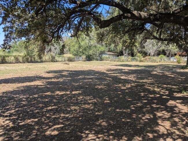 Photo - 1439 N Alamo Rd