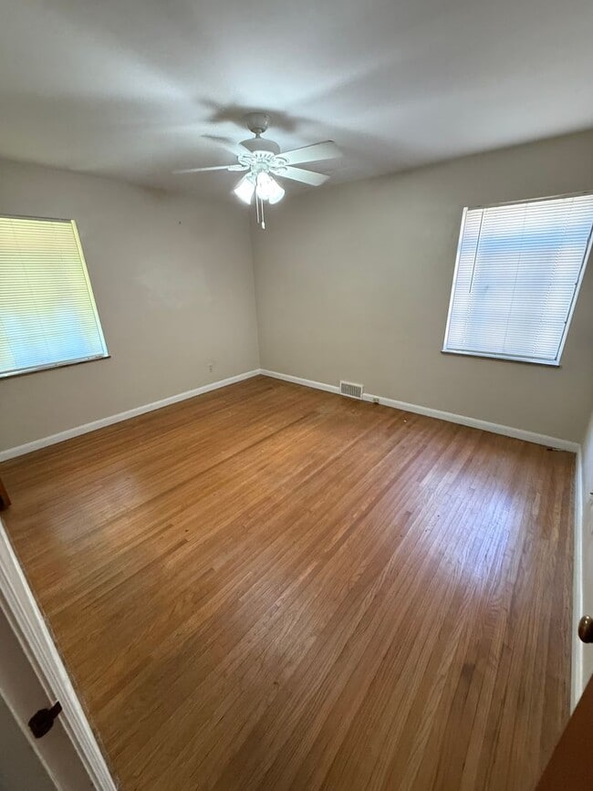 Photo - Powhattan2677 Unit Lower