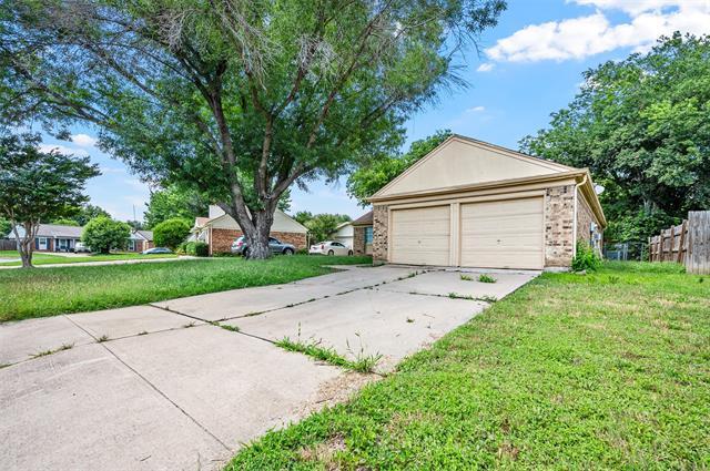 Photo - 7016 Shadow Bend Dr