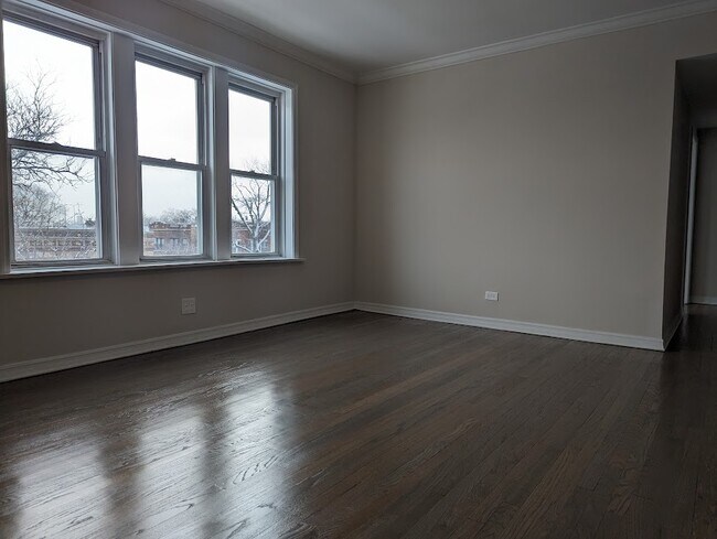 Photo - 3048 W Wellington Ave Unit 3