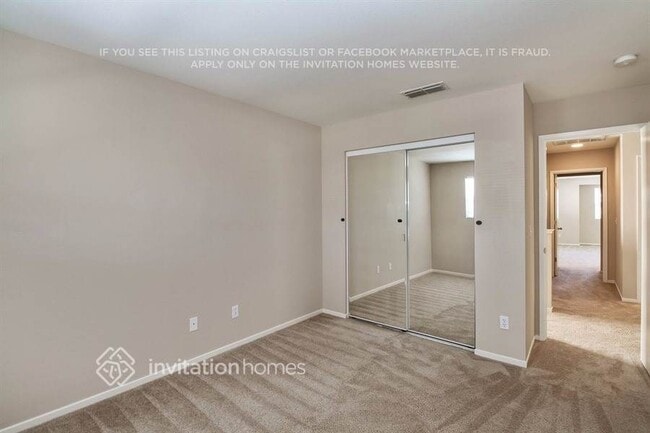 Photo - 73 Roadrunner St