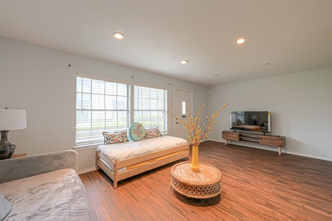 Photo - 10188 Beekman Pl Dr