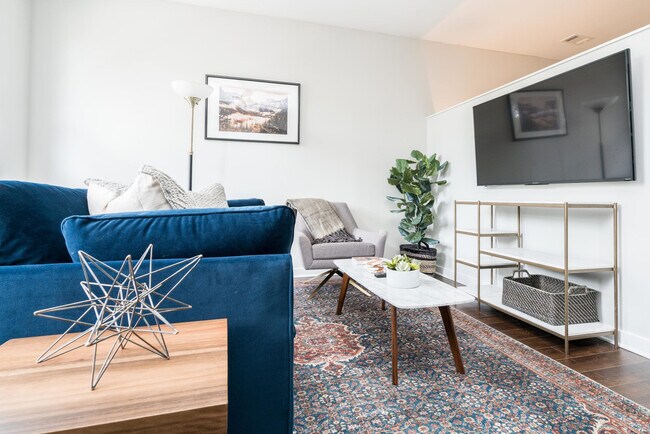 Photo - 1016 18th Ave S Unidad ID1014399P