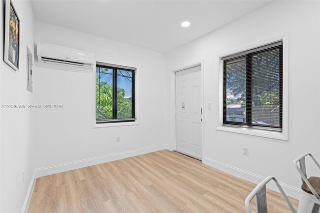 1824 NW 47th St Unit A