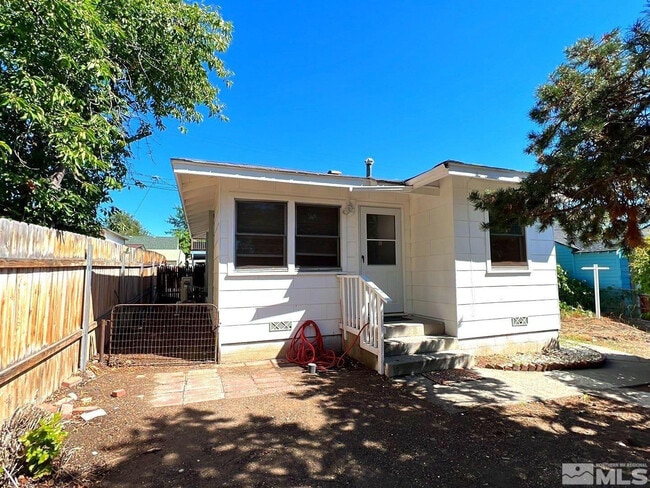 Building Photo - 351 W Arroyo St Rental