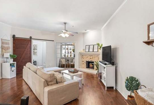 Building Photo - 1010 Allen St Unit 170-5 Rental