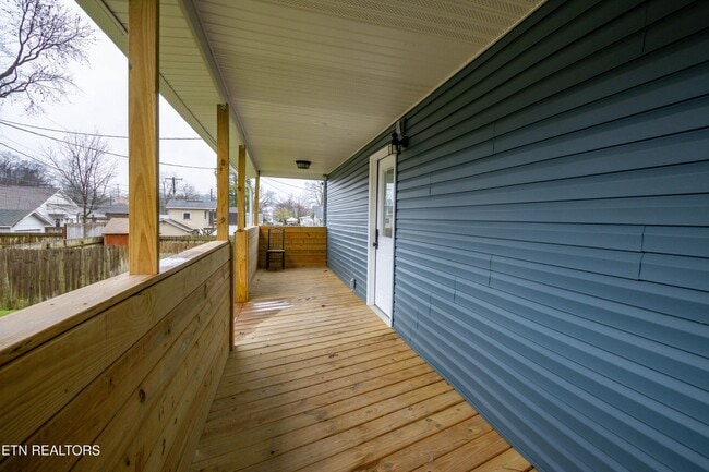 Photo - 224 E Quincy Ave