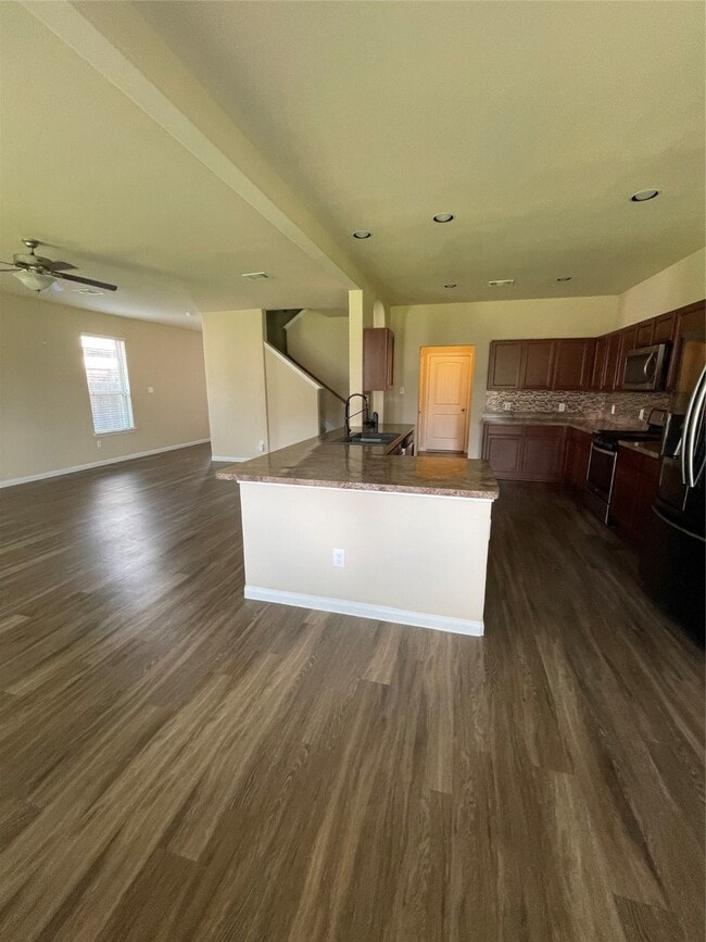 Photo - 16919 Iver Ironwood Trl