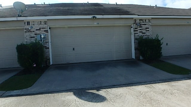 Photo - 1725 Kemah Village Dr