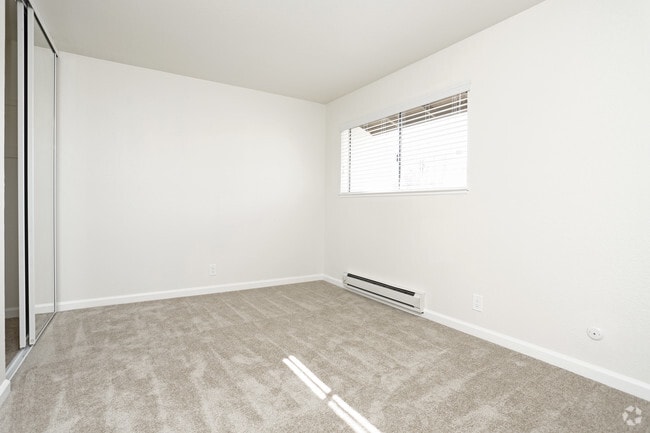 Moorpark Garden Apartments