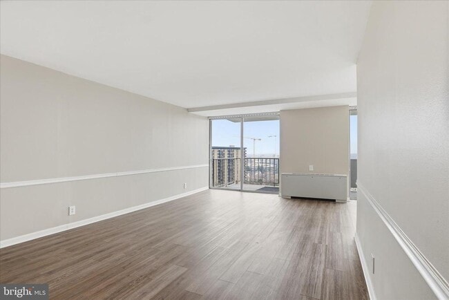 Building Photo - 301 N Beauregard St Unit 1404