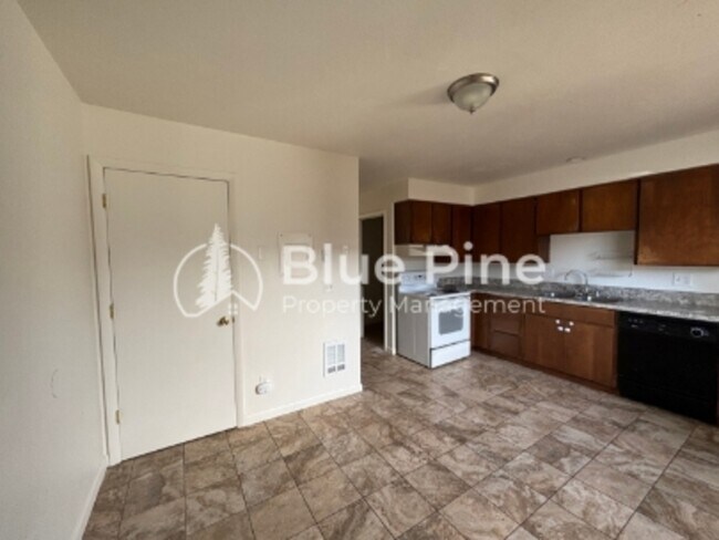 1475 S Emerson Ave Unit 2