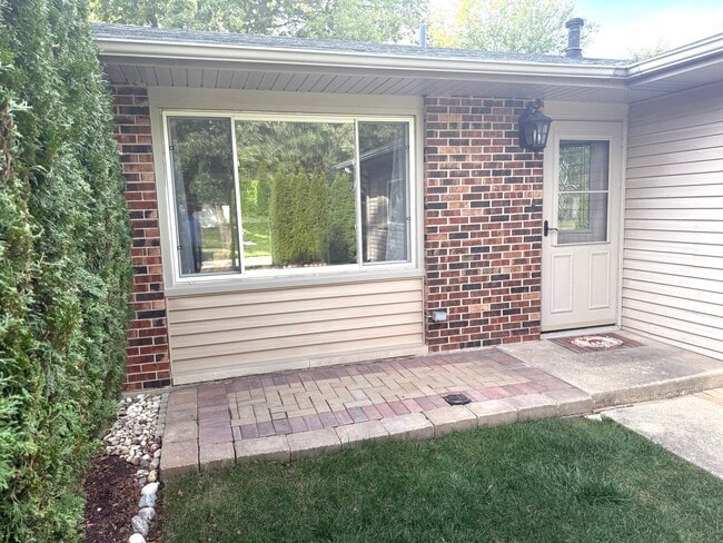 Photo - 716 Ashton Ave