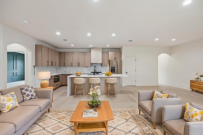 Photo - 3709 Brookwoods Dr