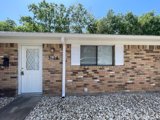 Building Photo - 3124 McFerrin Ave Rental