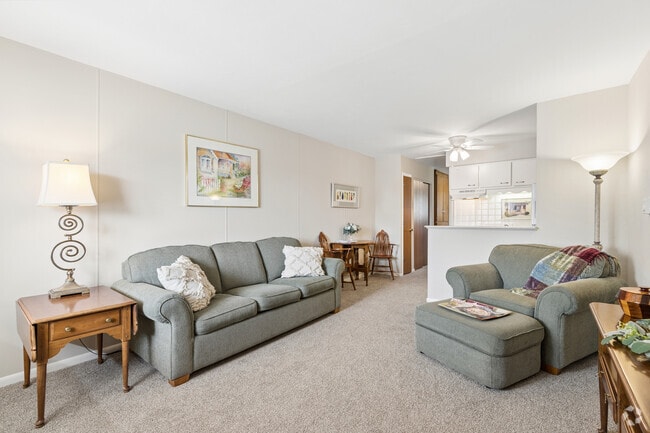 Cottage 1BR, 1BA - 456SF - Living Room