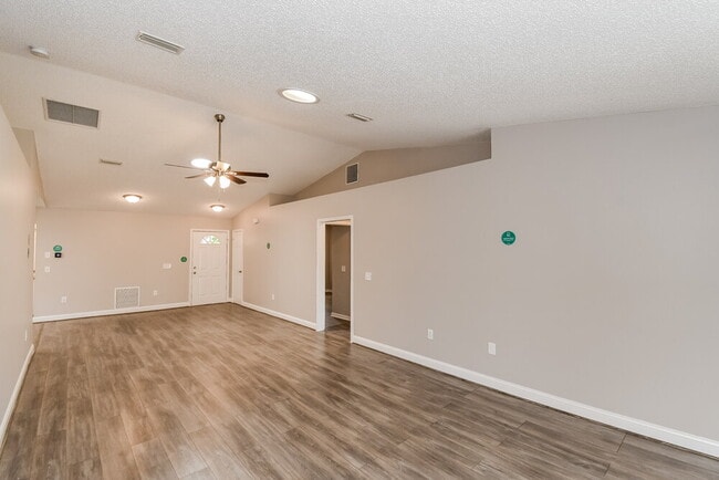 Photo - 3347 Double Ln