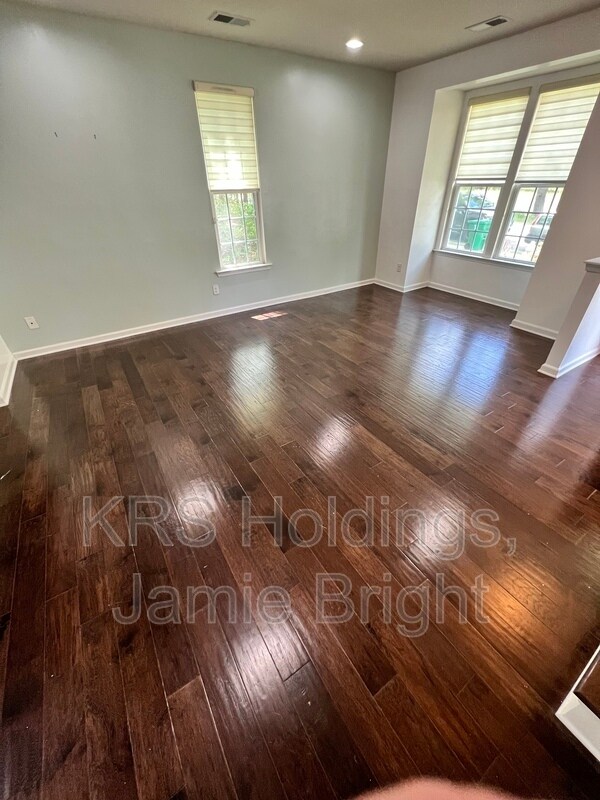 Photo - 4401 Glasgow Rd