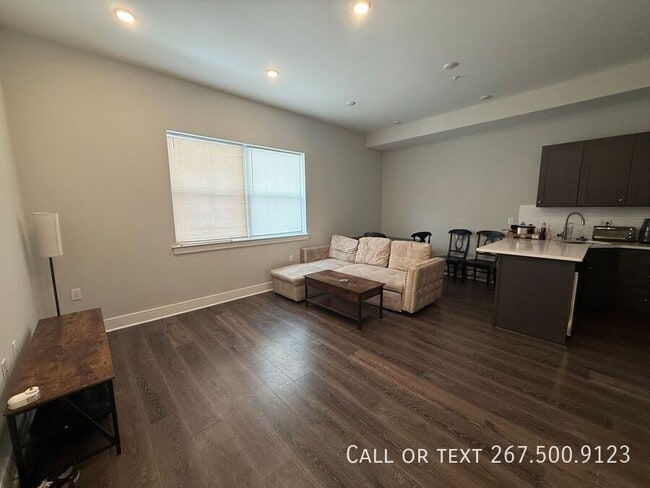 Building Photo - 1229 N Franklin St Unit 1