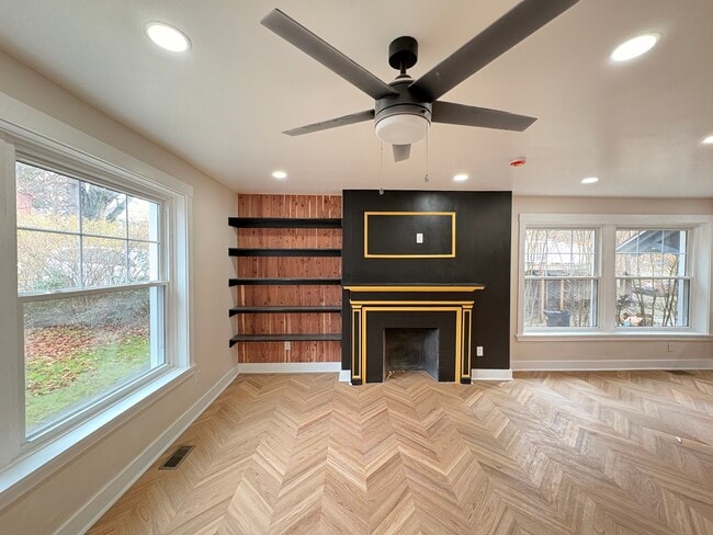 Photo - 7128 Card Ln