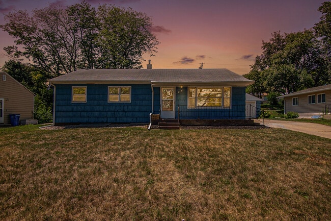 Photo - 2701 S Norton Ave