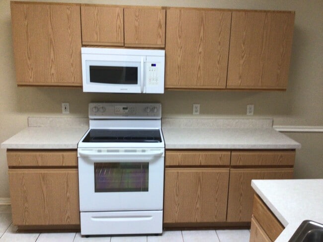 Photo - 3293 Carlotta Rd