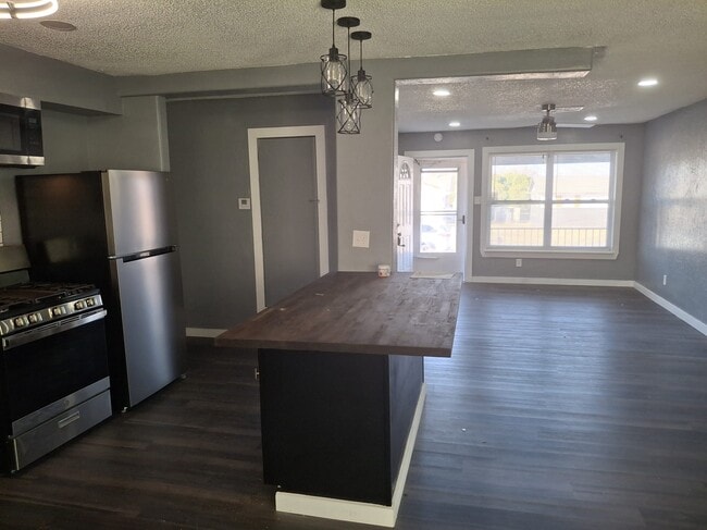 Photo - 2611 NW 46th Pl