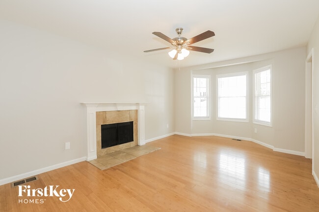 919 Kendall Park Dr