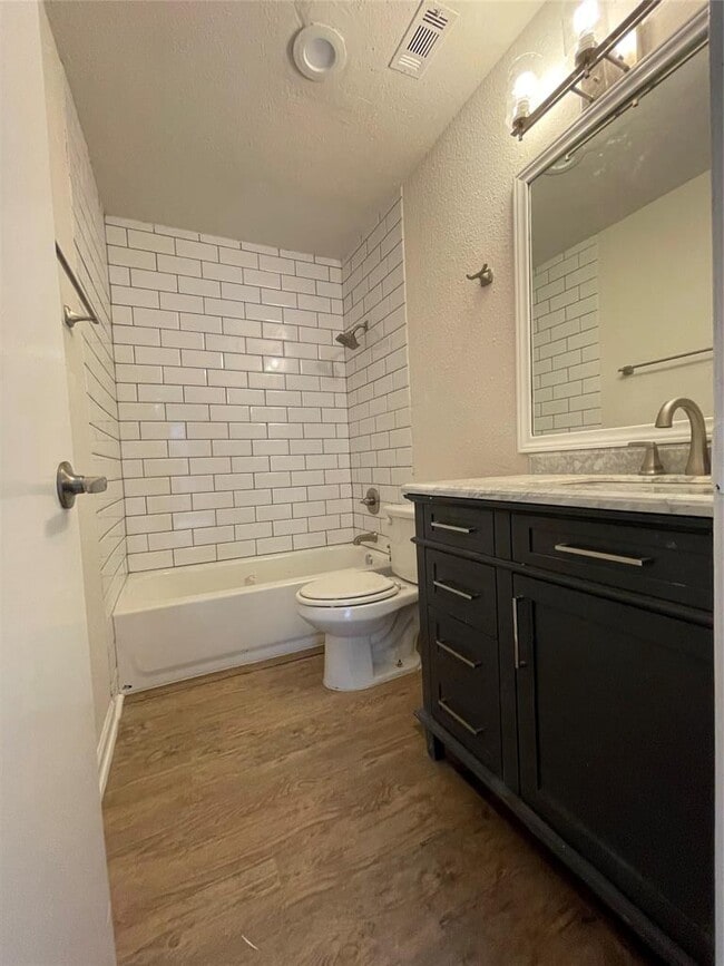 Photo - 8806 Schick Rd