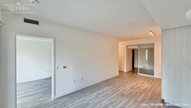 Photo - 158 Front St E Unit 413-158 Front St E, Toron