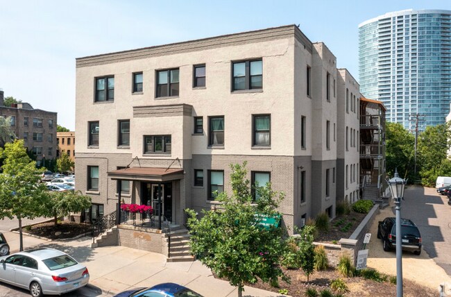 225–233 Oak Grove – Oak Grove Downtown