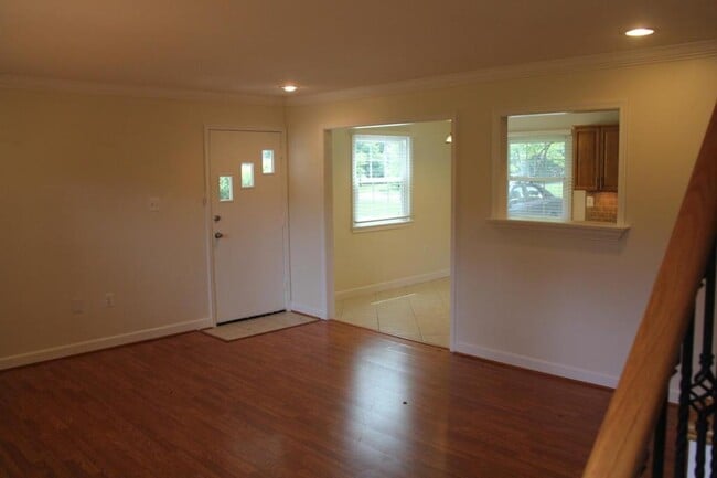 Photo - 7723 Marthas Ln