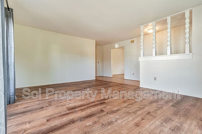Photo - 934 Corcoran Ave