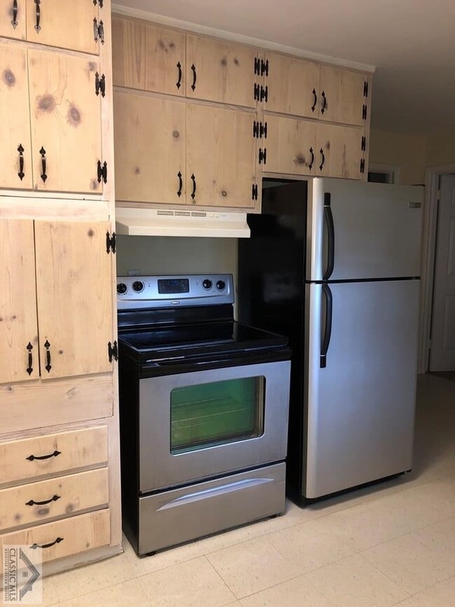 Photo - 127 Pineview Dr